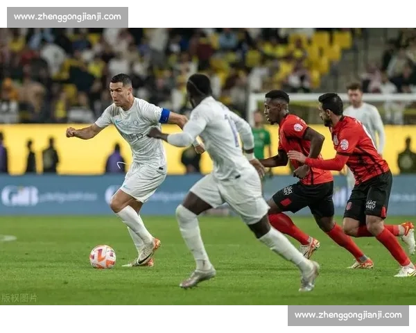 22 载传奇不灭：C 罗从青涩首秀到国家队活化石