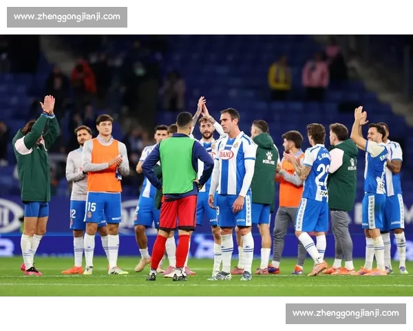 切尔西迎战尤文图斯欧陆豪门对决引爆焦点之夜谁主沉浮备受期待 切尔西迎战尤文图斯欧陆豪门对决引爆焦点之夜谁主沉浮备受期待